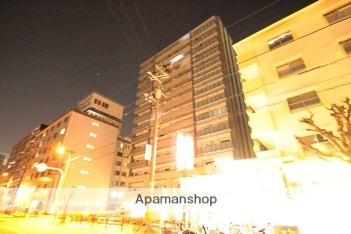 レジディア新大阪の外観