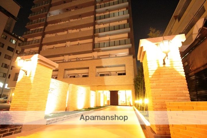 レジディア新大阪の外観