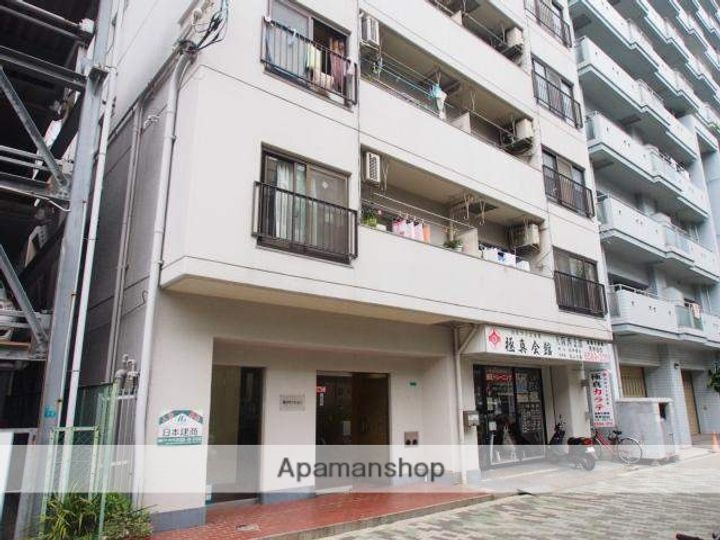 菊川マンションの外観