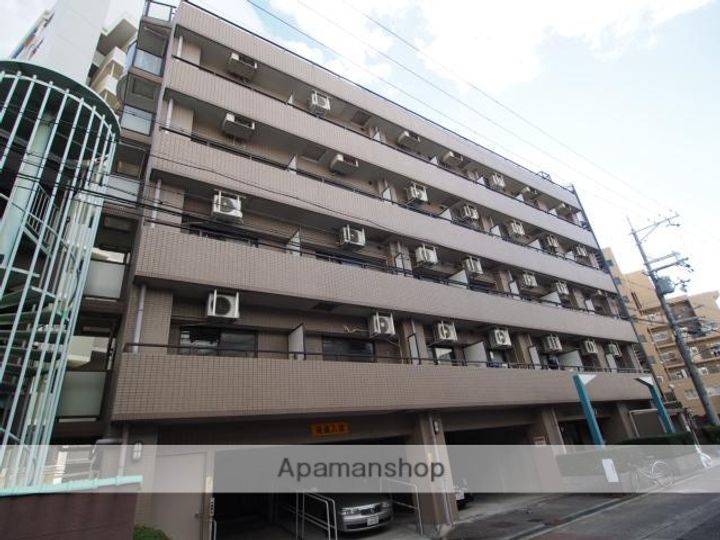 リーガル弁天町の外観