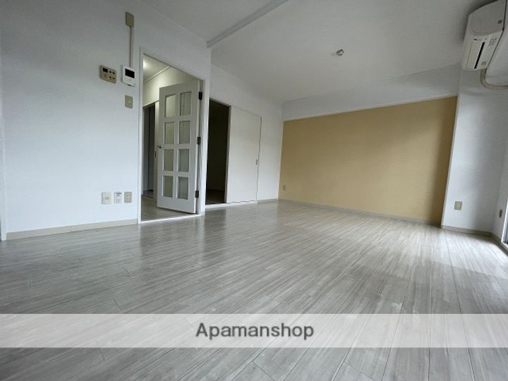 ポートヴィラメイセイの内装