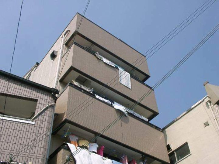 メゾンシルクの外観