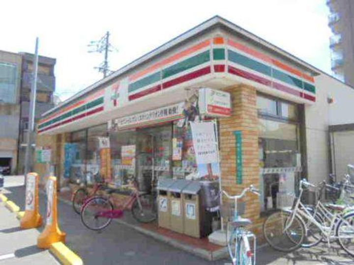 メゾンシルクの周辺
