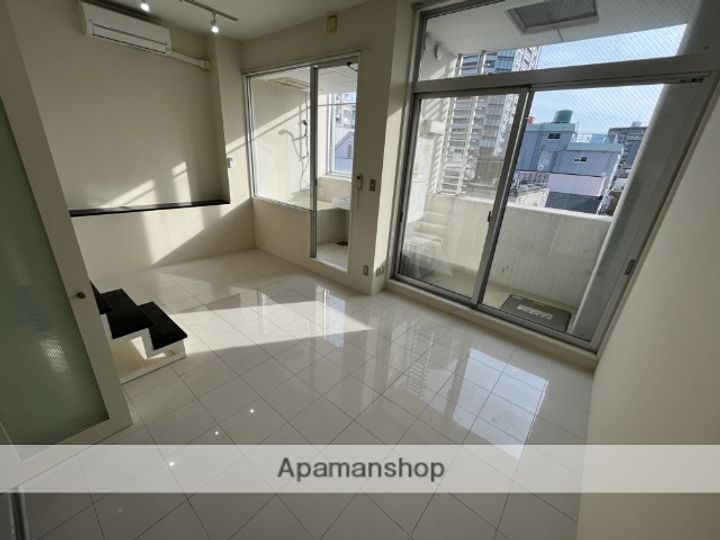 U RESIDENCE弁天町の内装