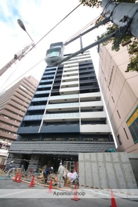 プレサンスOSAKA DOMECITYクロスティの外観