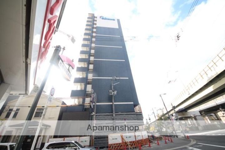 プレサンスOSAKA DOMECITYクロスティの外観