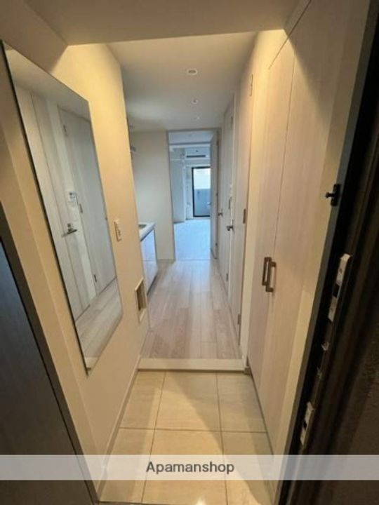 レジュールアッシュアーバンイールの玄関