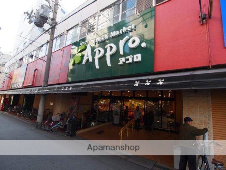 ソリティア弁天町の周辺