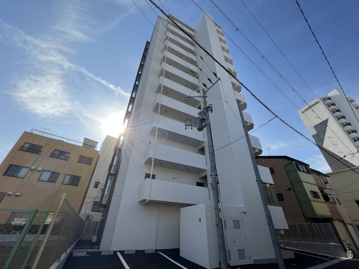 プレサンスNEO九条ディアシスの外観