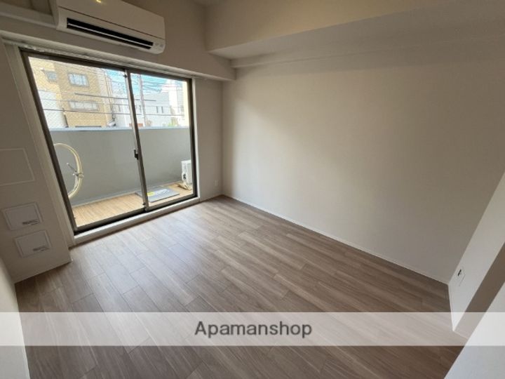 エスリード弁天町桜通レジデンスの居間