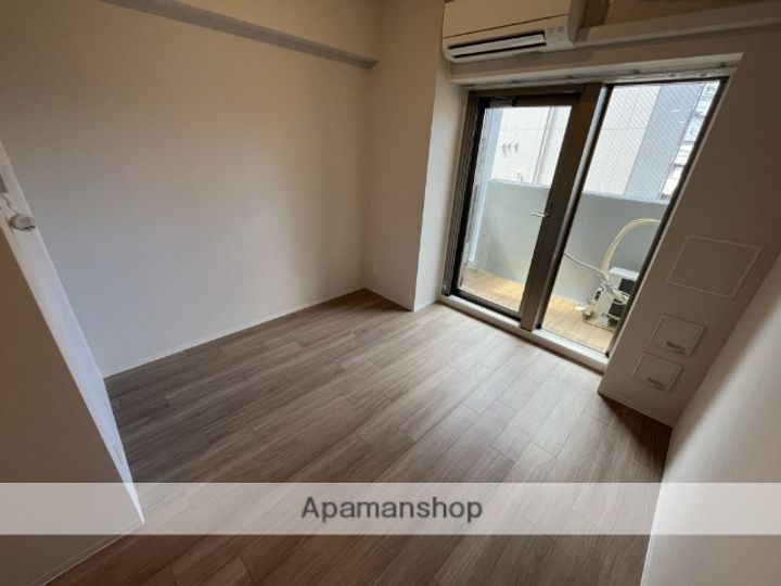 エスリード弁天町桜通レジデンスの居間