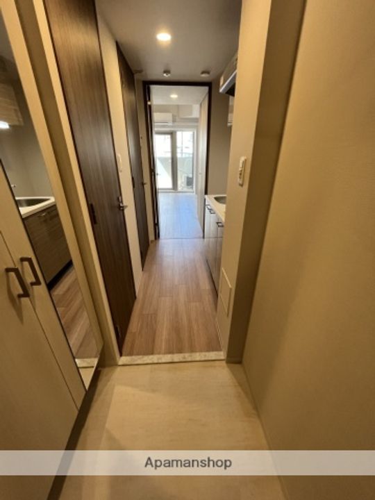 エスリード弁天町桜通レジデンスの玄関