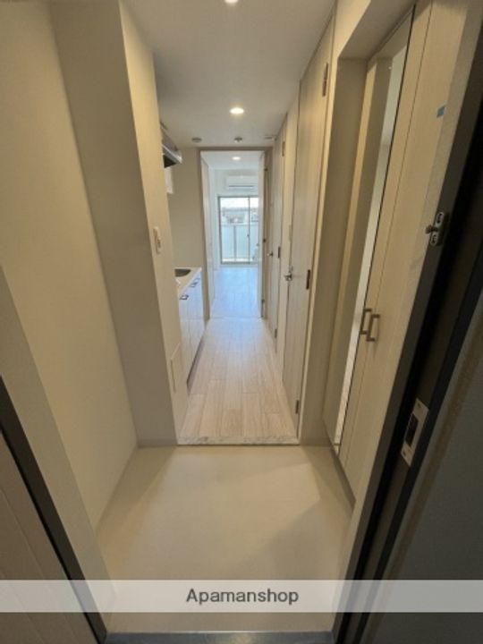 エスリード弁天町桜通レジデンスの玄関