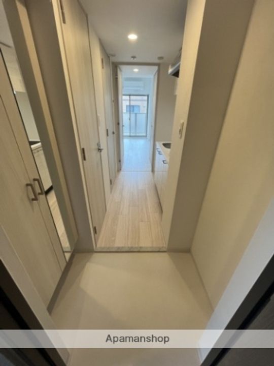 エスリード弁天町桜通レジデンスの玄関