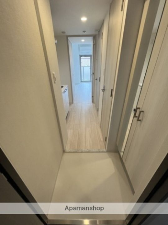 エスリード弁天町桜通レジデンスの玄関