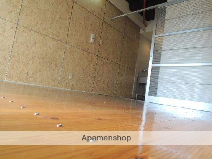 土居マンションの玄関