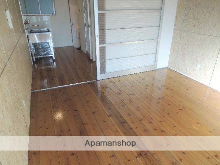 土居マンションの居間