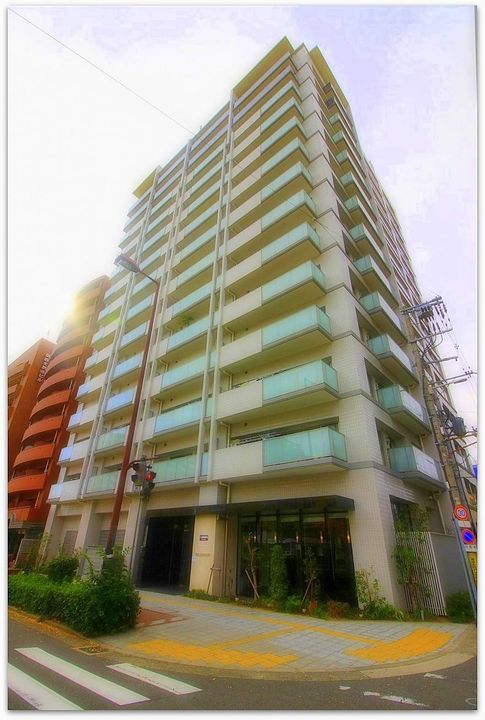 CITY SPIRE難波グレイスの外観