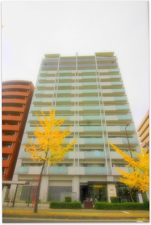 CITY SPIRE難波グレイスの外観