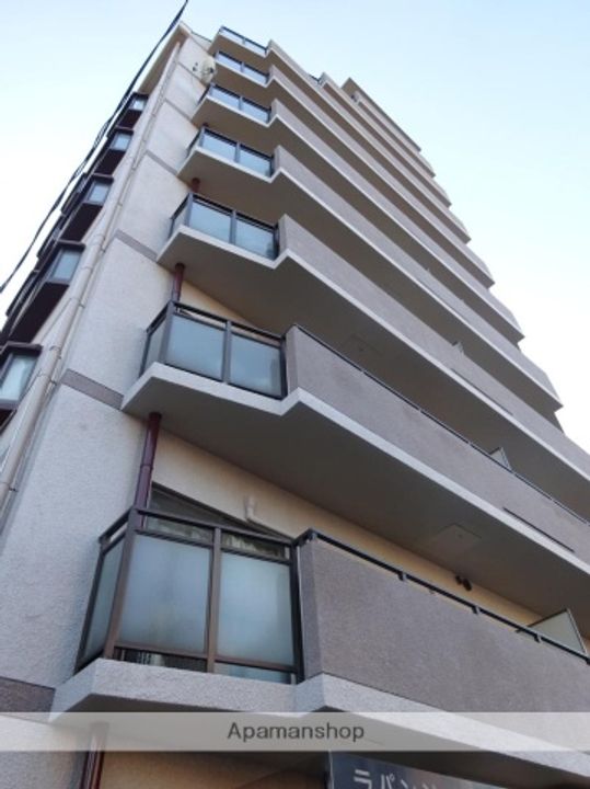 ラパンジール粉浜の外観