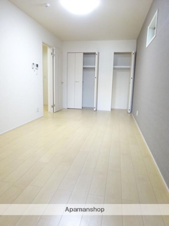 フジパレス喜連瓜破Ⅱ番館102の居間