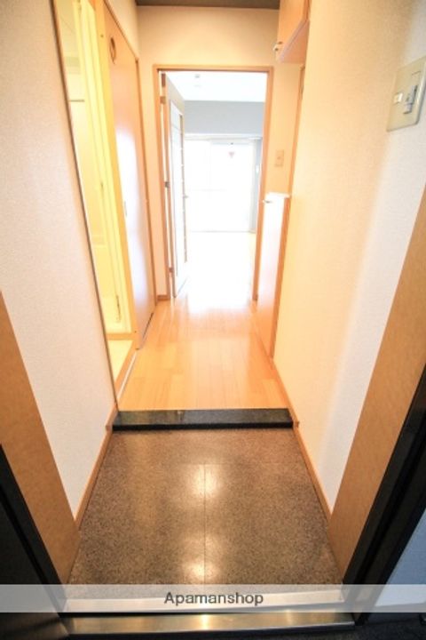 大阪府大阪市北区中崎3丁目の賃貸マンションの玄関
