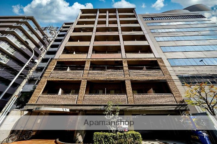 大阪府大阪市北区末広町の賃貸マンションの外観