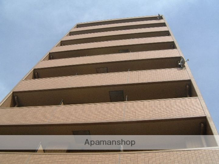 大阪府大阪市北区大淀中1丁目の賃貸マンションの外観