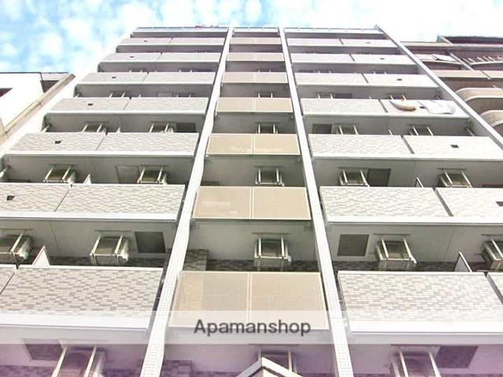 大阪府大阪市北区同心1丁目の賃貸マンションの外観
