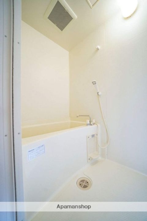 大阪府大阪市北区西天満3丁目の賃貸マンションの風呂