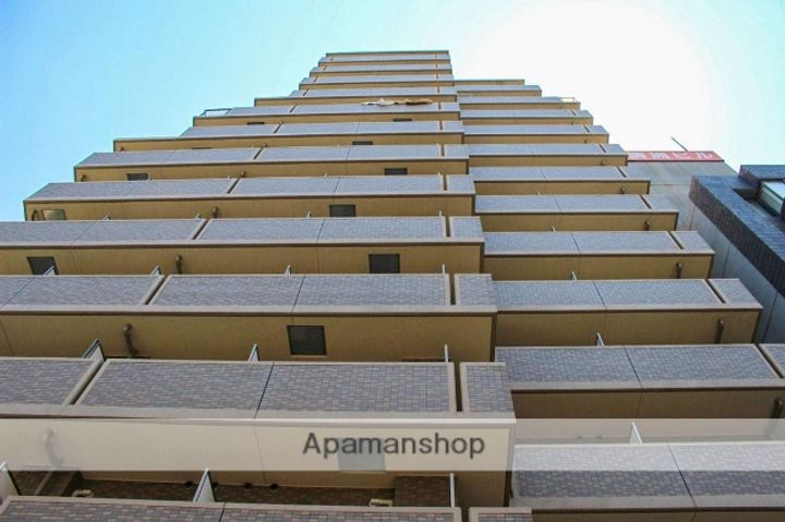 大阪府大阪市北区西天満3丁目の賃貸マンションの外観