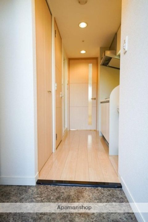 大阪府大阪市北区中津3丁目の賃貸マンションの玄関