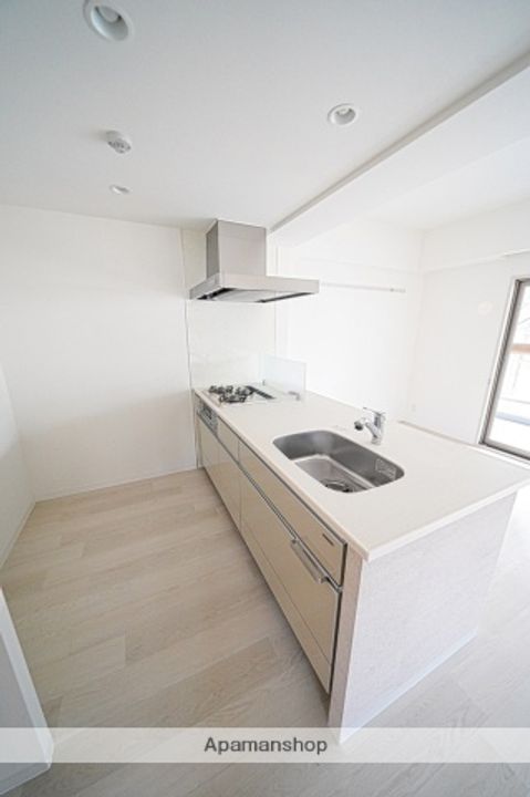 大阪府大阪市北区豊崎1丁目の賃貸マンションのキッチン