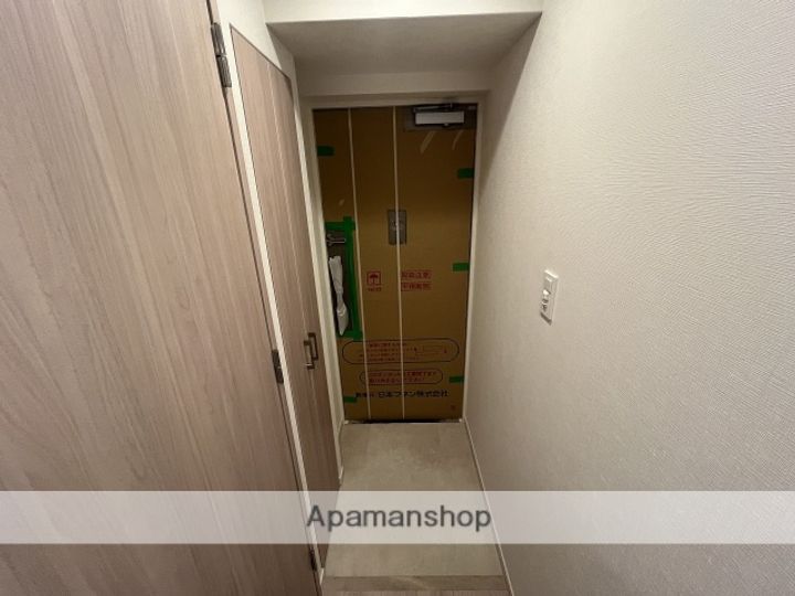 大阪府大阪市北区大淀中5丁目(マンション)の賃貸物件の玄関