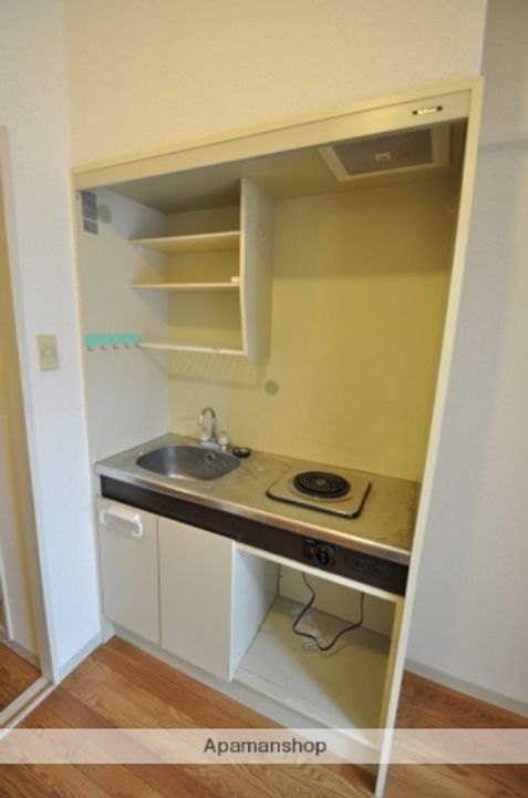 大阪府箕面市小野原東2丁目の賃貸マンションのキッチン