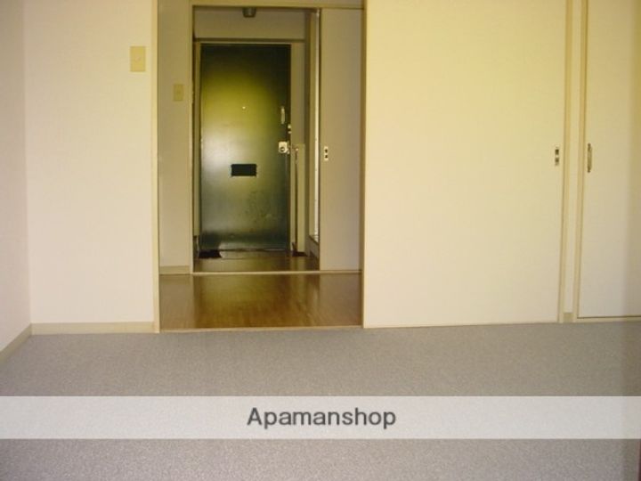 大阪府箕面市小野原東2丁目の賃貸マンションの居間