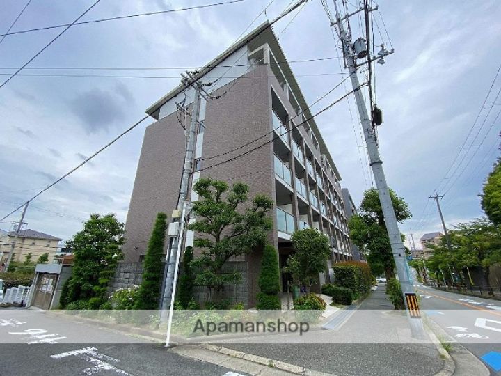 大阪府箕面市小野原東2丁目の賃貸マンションの外観