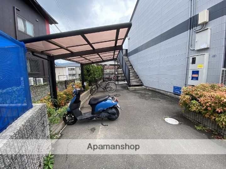 大阪府箕面市小野原東1丁目の賃貸アパートの外観