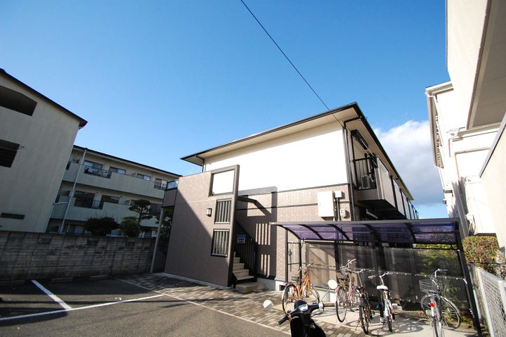 ソレーユ小野原205号室の外観