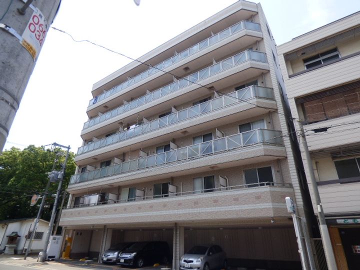 大阪府大阪市生野区新今里2丁目の賃貸マンションの外観