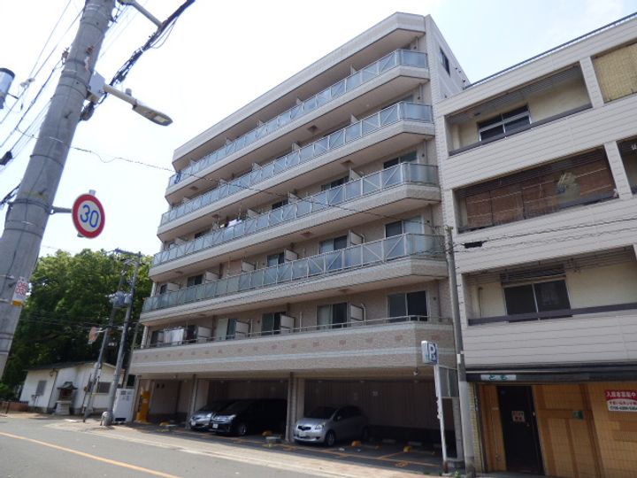 大阪府大阪市生野区新今里2丁目の賃貸マンションの外観