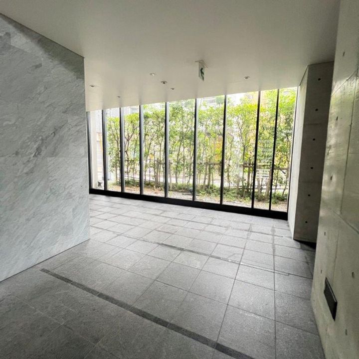 SERENDIPITY上本町の周辺