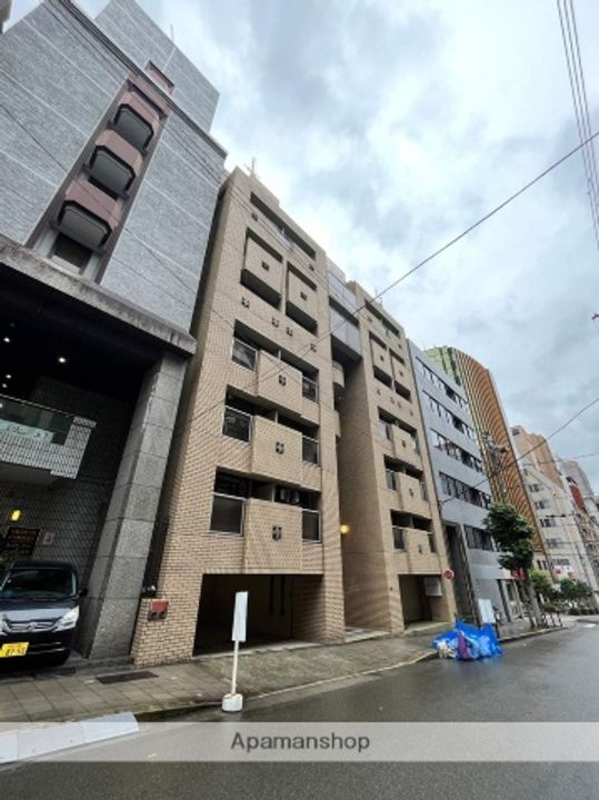 大阪府大阪市中央区内平野町2丁目の賃貸マンションの外観
