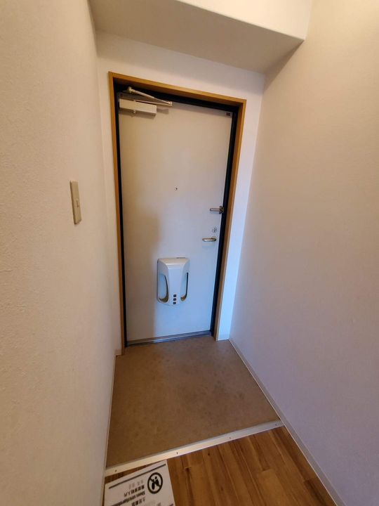 大阪府大阪市中央区谷町9丁目(マンション)の賃貸物件の玄関