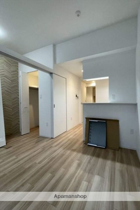 大阪府大阪市中央区瓦屋町2丁目の賃貸マンションの居間