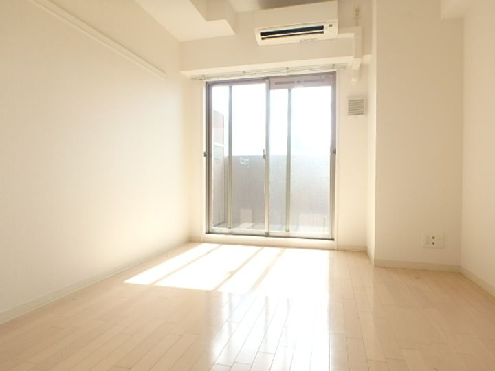 大阪府大阪市東成区中道1丁目の賃貸マンションの居間