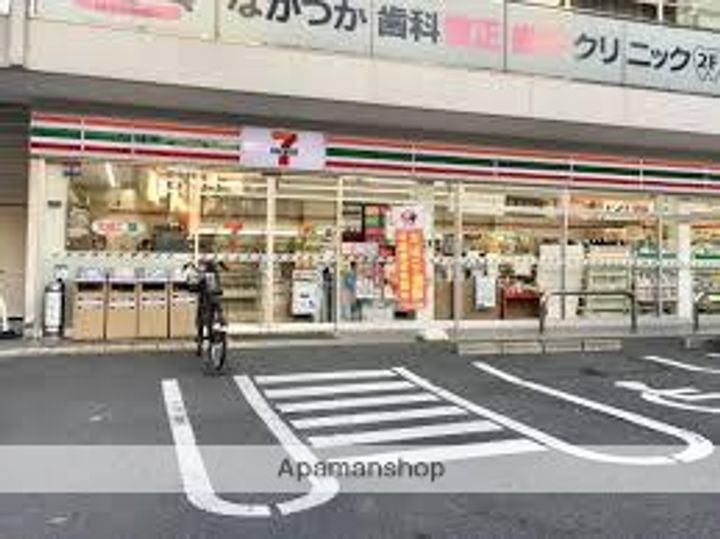 ブーゲンビリアの周辺