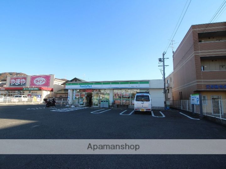 セルヴェールの周辺