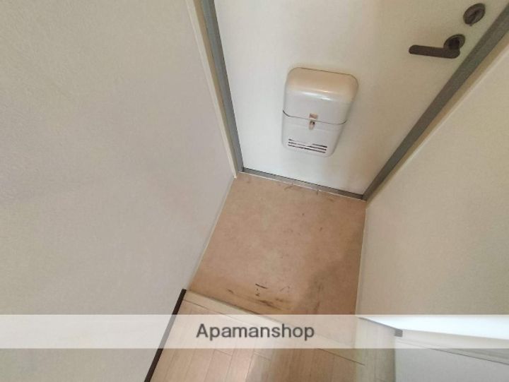 大阪府守口市淀江町の賃貸マンションの玄関