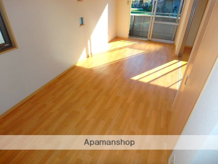 シャーメゾンひえ島の居間